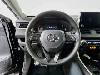 2025 Toyota Rav4 XLE — photo 15