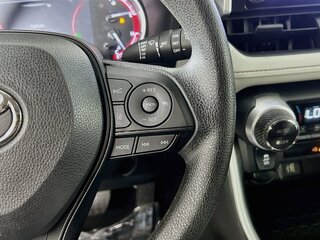 2023 Toyota Rav4 XLE — photo 17
