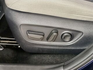 2025 Toyota Rav4 XLE — photo 13