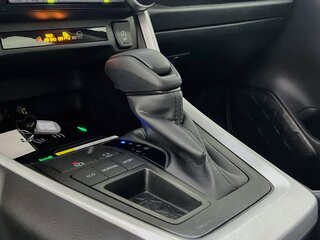 2025 Toyota Rav4 XLE — photo 21