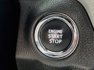 2025 Toyota Rav4 XLE — photo 20