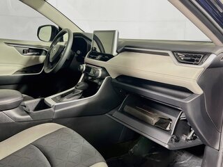 2025 Toyota Rav4 XLE — photo 32