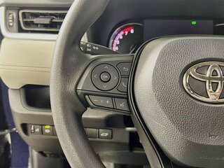 2025 Toyota Rav4 XLE — photo 16