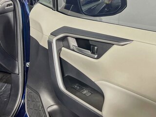 2025 Toyota Rav4 XLE — photo 29