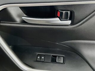 2025 Toyota Rav4 XLE — photo 29