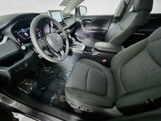 2025 Toyota Rav4 XLE — photo 12