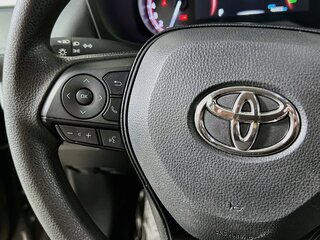 2025 Toyota Rav4 XLE — photo 16