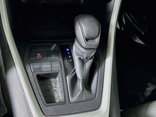 2025 Toyota Rav4 XLE — photo 21