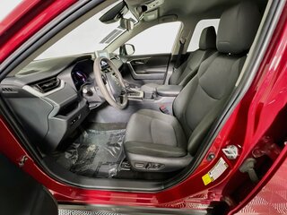 2025 Toyota Rav4 XLE — photo 12