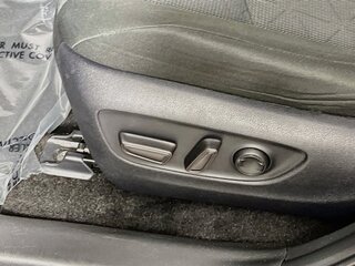 2025 Toyota Rav4 XLE — photo 13