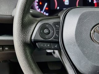 2025 Toyota Rav4 XLE — photo 16