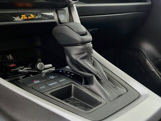 2025 Toyota Rav4 XLE — photo 21