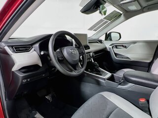 2025 Toyota Rav4 XLE — photo 27