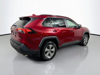 2025 Toyota Rav4 XLE — photo 3