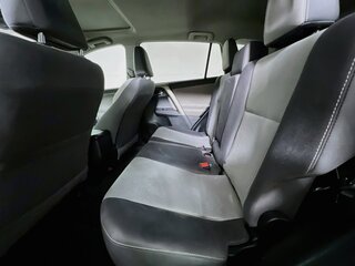 2015 Toyota Rav4 XLE — photo 25