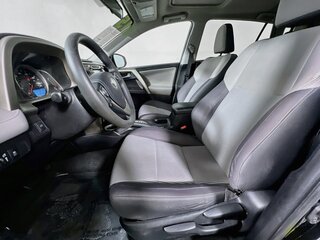 2015 Toyota Rav4 XLE — photo 12