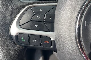 2017 Jeep Compass Sport — photo 25