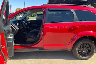 2019 Dodge Journey SE — photo 9
