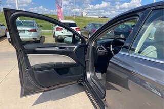 2019 Ford Fusion S — photo 21