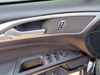 2018 Ford Fusion SE — photo 14