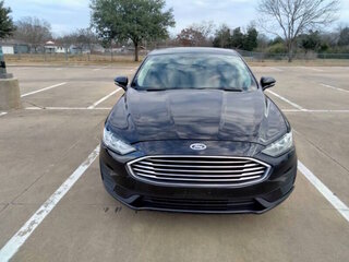 2018 Ford Fusion SE — photo 2