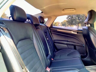 2017 Ford Fusion SE — photo 23