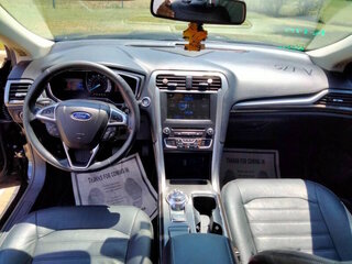 2017 Ford Fusion SE — photo 18
