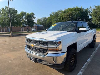 2017 Chevrolet Silverado 1500 LT — photo 1
