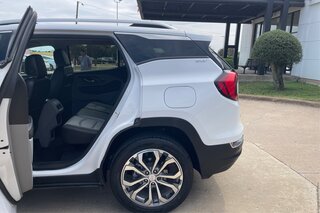 2019 GMC Terrain SLT — photo 10