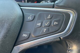 2020 Chevrolet Equinox LT — photo 26