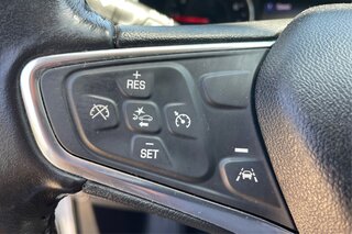 2020 Chevrolet Equinox LT — photo 25