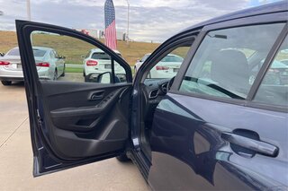 2018 Chevrolet Trax LS — photo 21