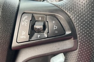 2018 Chevrolet Trax LS — photo 25