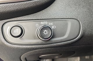 2018 Chevrolet Trax LS — photo 19