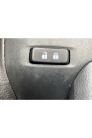 2018 Chevrolet Trax LS — photo 27