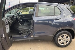 2018 Chevrolet Trax LS — photo 9