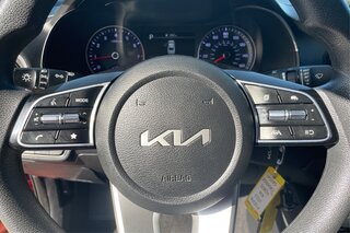 2023 Kia FORTE LXS — photo 18
