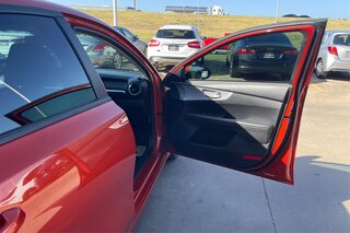 2023 Kia FORTE LXS — photo 23