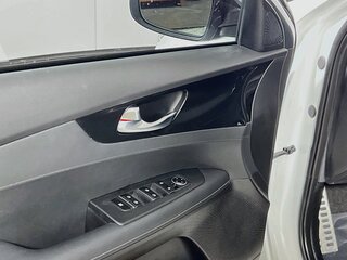 2023 Kia FORTE GT-Line — photo 14