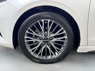 2023 Kia FORTE GT-Line — photo 11