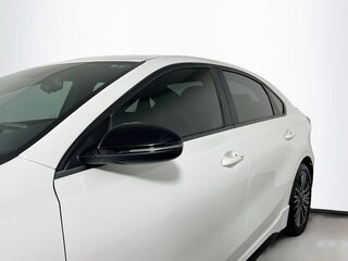 2023 Kia FORTE GT-Line — photo 10