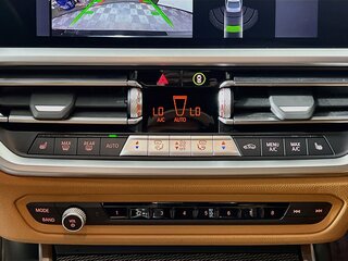 2022 BMW 3 Series 330e — photo 23