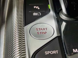 2022 BMW 3 Series 330e — photo 20