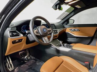 2022 BMW 3 Series 330e — photo 27