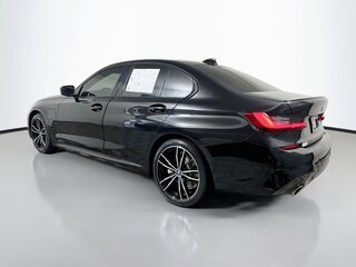 2022 BMW 3 Series 330e — photo 5