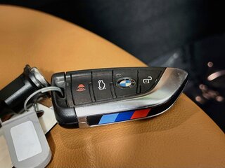 2022 BMW 3 Series 330e — photo 33