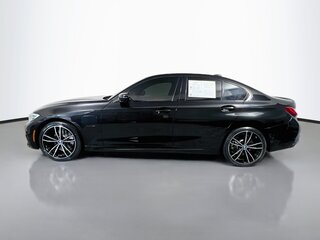 2022 BMW 3 Series 330e — photo 6