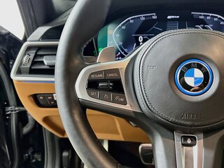 2022 BMW 3 Series 330e — photo 16