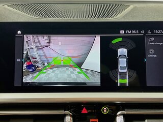 2022 BMW 3 Series 330e — photo 25