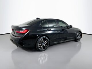 2022 BMW 3 Series 330e — photo 3